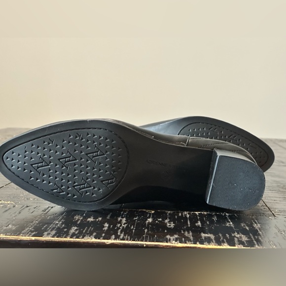 NEW Adrienne Vittadini Theo black leather ankle bootie 8.5 - Picture 6 of 7